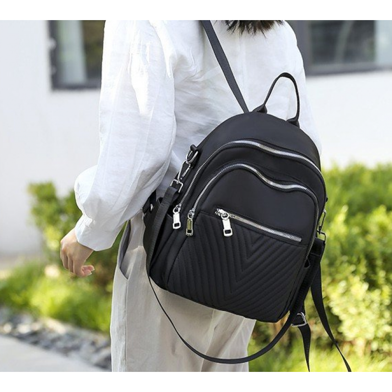 Рюкзак-сумка жіноча 31х 26х12 см Чорний (573) - фото 2 Рюкзак-сумка жіноча 31х 26х12 см Чорний (573) - фото 2