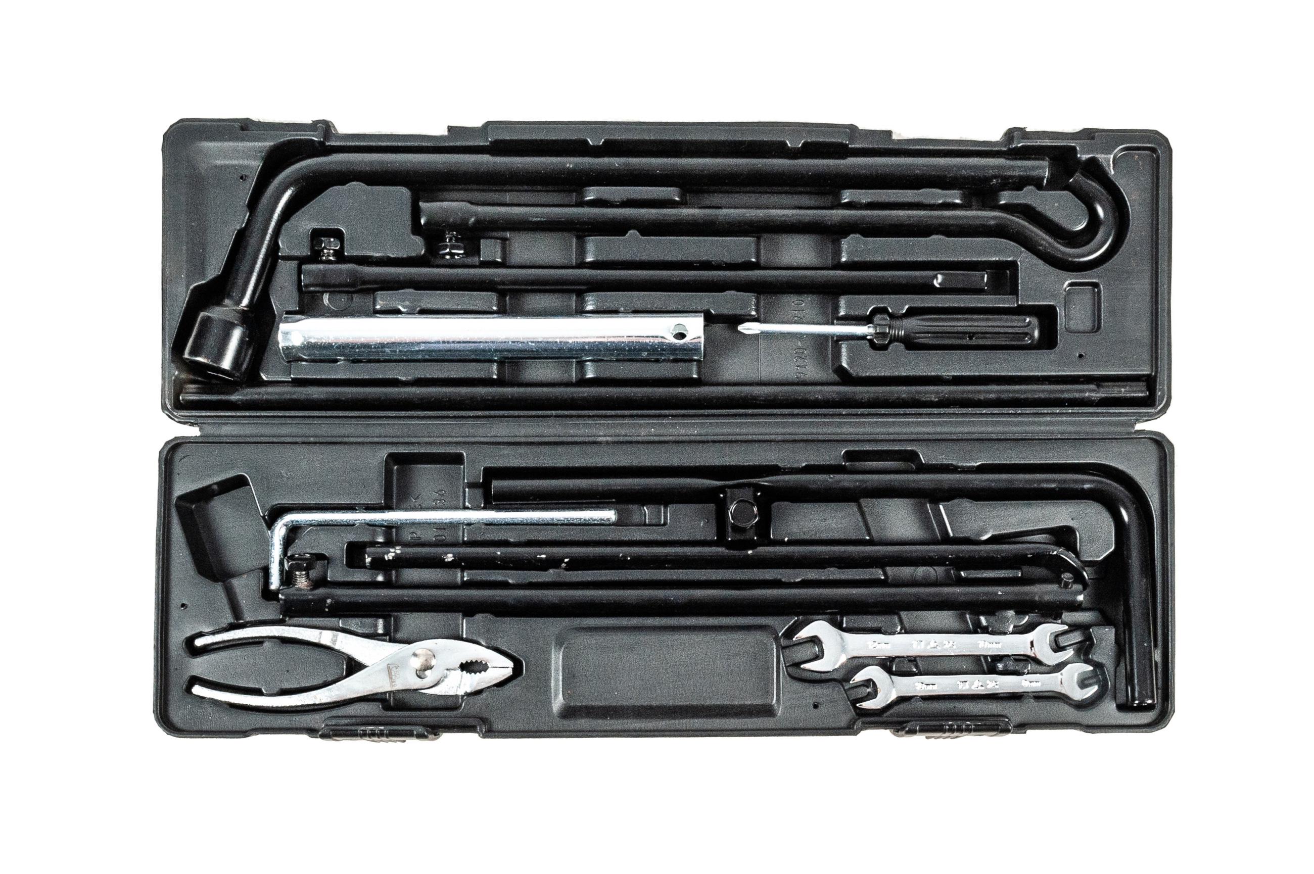 Набор инструментов в штатное место GBT для Toyota Land Cruiser 200 2007-2021 гг. abs-пластик (157723)