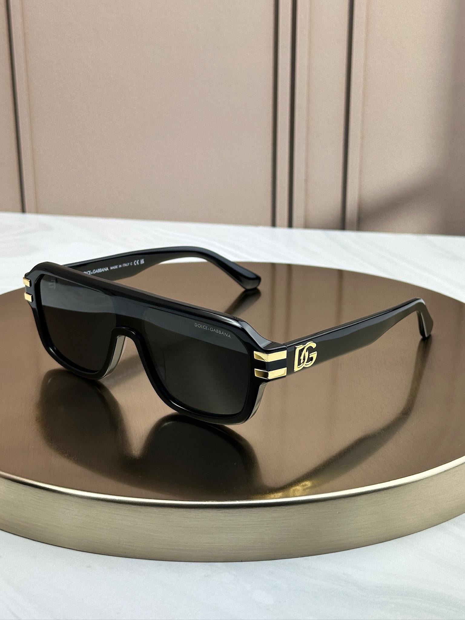 Солнцезащитные очки Dolce & Gabbana DG4507 прямоугольные узкие темная линза мужские унисекс Черный
