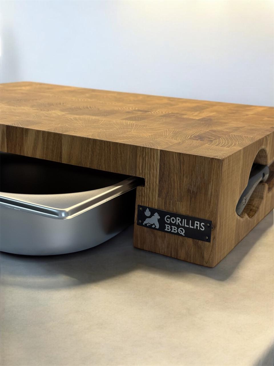 Набор кухонный Gorillas BBQ торцевая доска с гастроемкостью и набором из 2-х ножей (DS59) - фото 6 Набор кухонный Gorillas BBQ торцевая доска с гастроемкостью и набором из 2-х ножей (DS59) - фото 6