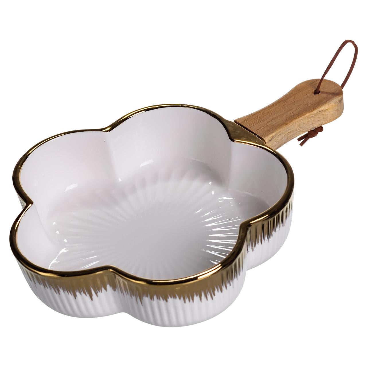 Тарелка фарфоровая глубокая с ручкой Цветок 27х20х5 см Золотой (ZJH-13-2)