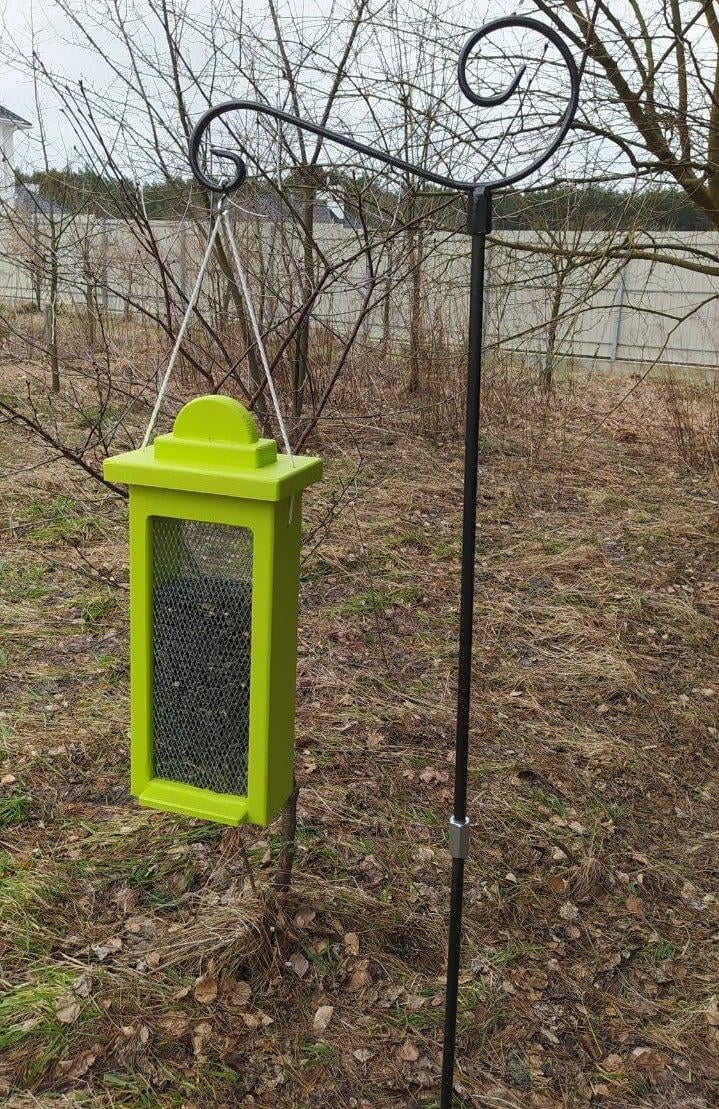 Кормушка для птиц подвесная Эйрен бункерного типа 40х18х11 см из сосновой древесины. - фото 2 Кормушка для птиц подвесная Эйрен бункерного типа 40х18х11 см из сосновой древесины. - фото 2