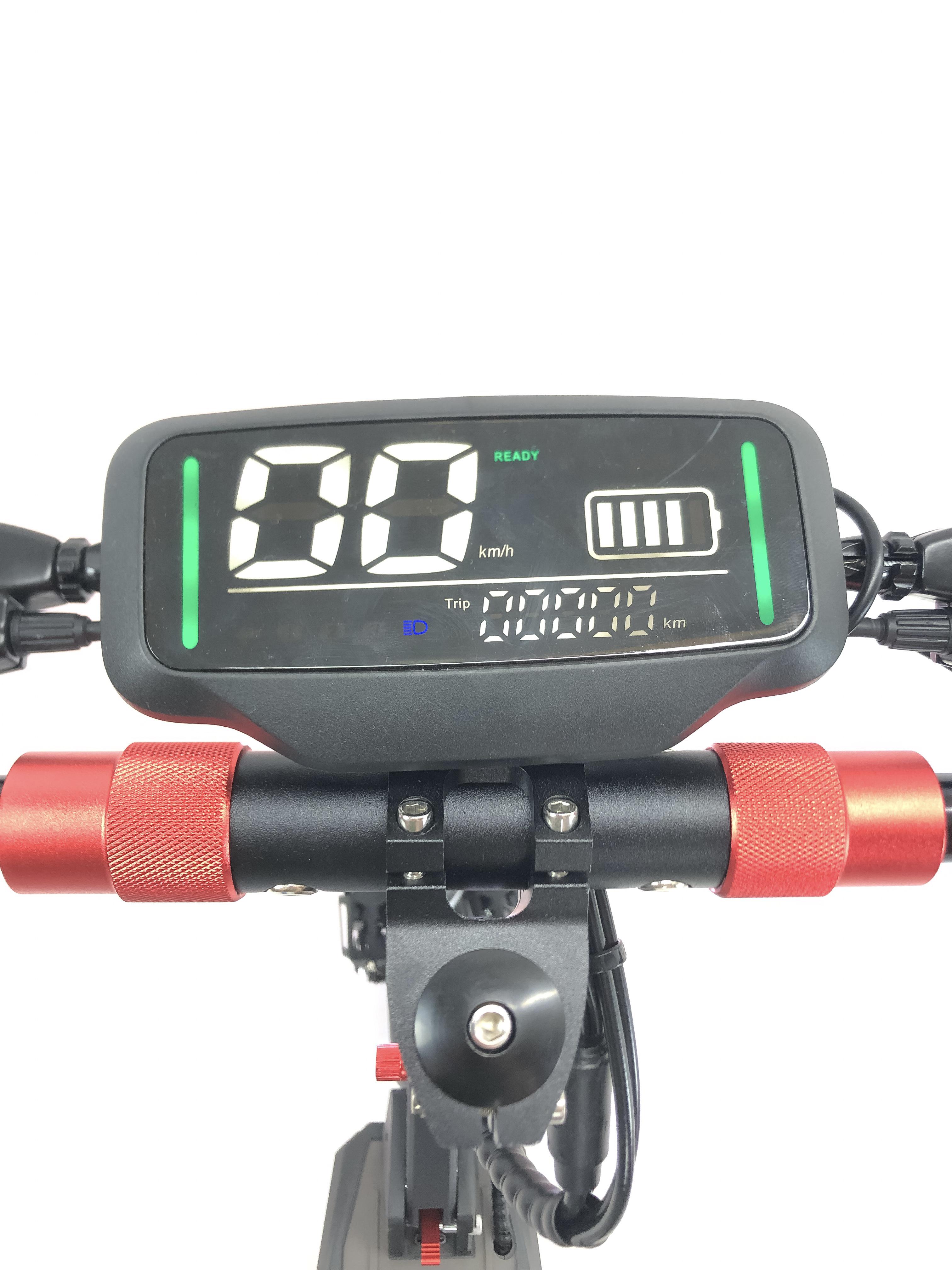 Электросамокат с сиденьем KugooKirin M4 PRO Exclusive 2000W 48V 21Ah - фото 8 Электросамокат с сиденьем KugooKirin M4 PRO Exclusive 2000W 48V 21Ah - фото 8