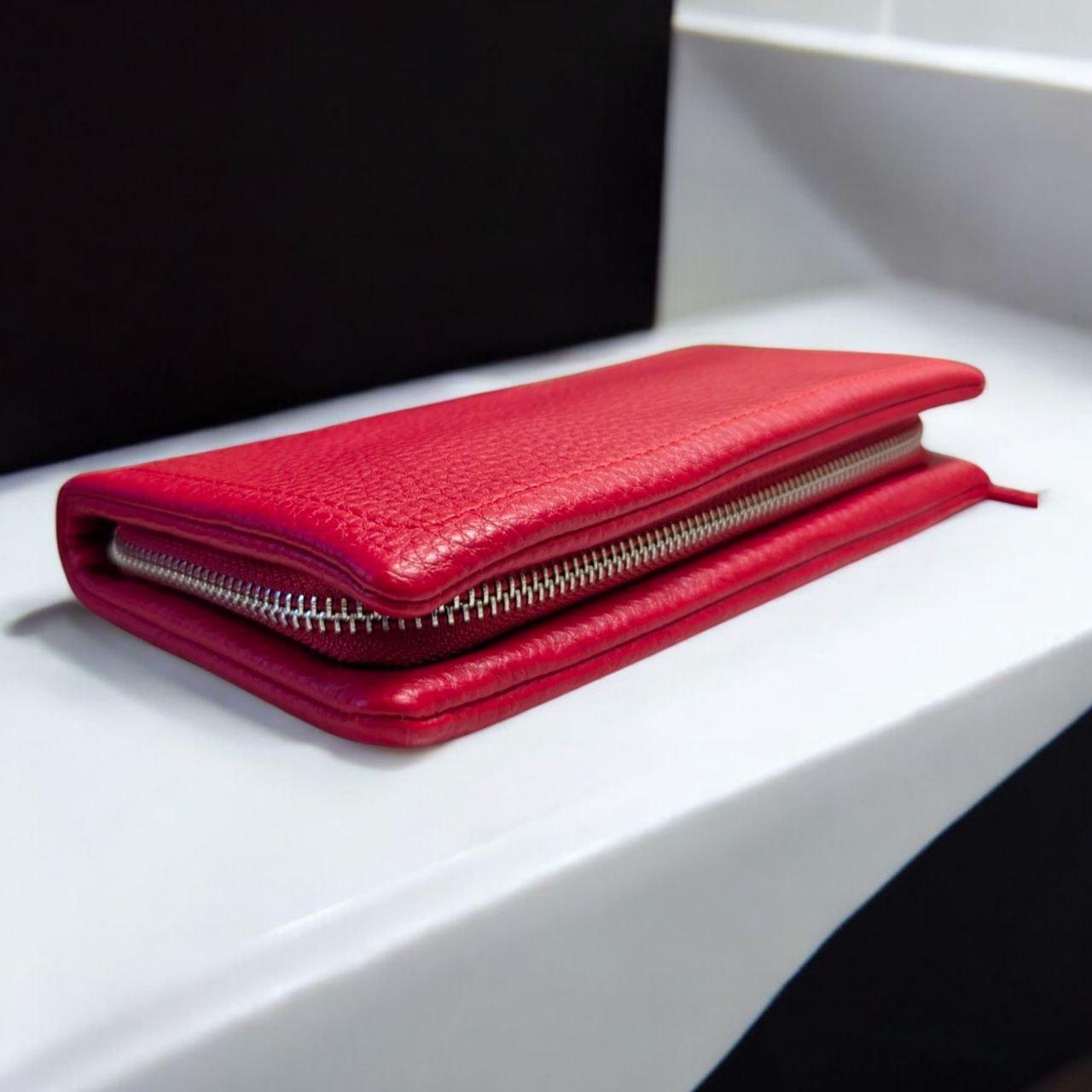 Гаманець жіночий великий м'який на змійці Saralyn 20х10 см Червоний (C-8772) Гаманець жіночий великий м'який на змійці Saralyn 20х10 см Червоний (C-8772)