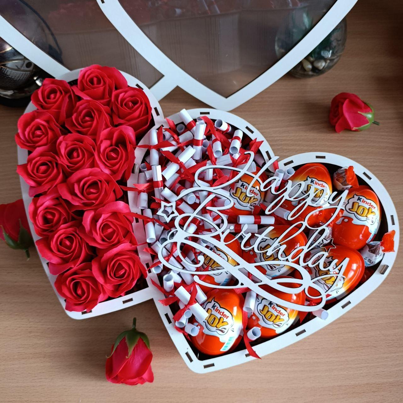 Подарочный бокс Двойное сердце с киндер-яйцами и валентинками (ar317) - фото 3 Подарочный бокс Двойное сердце с киндер-яйцами и валентинками (ar317) - фото 3