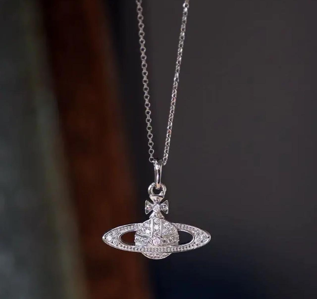 Подвеска женская Vivienne Westwood на шею - фото 2 Подвеска женская Vivienne Westwood на шею - фото 2