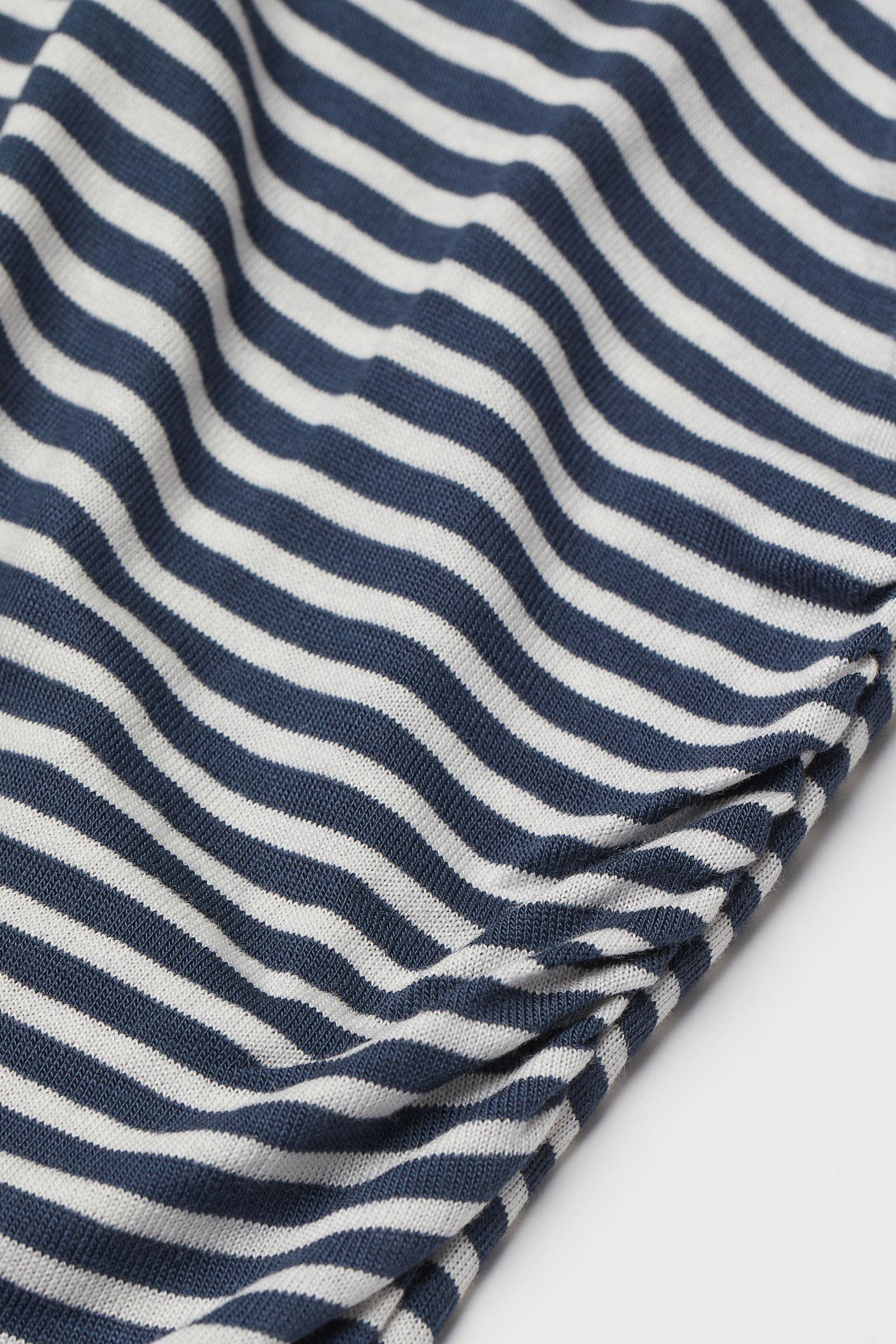 Лонгслів для вагітних H&M Смужка XS Біло-синій (S1507961309) - фото 2 Лонгслів для вагітних H&M Смужка XS Біло-синій (S1507961309) - фото 2