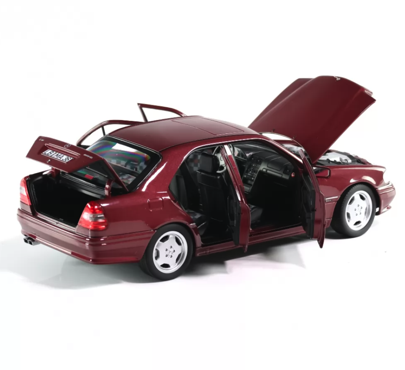 Модель автомобіля Mercedes-Benz C-Class C36 AMG W202 Limousine 1:18 Almandine Red (B66040706) - фото 3