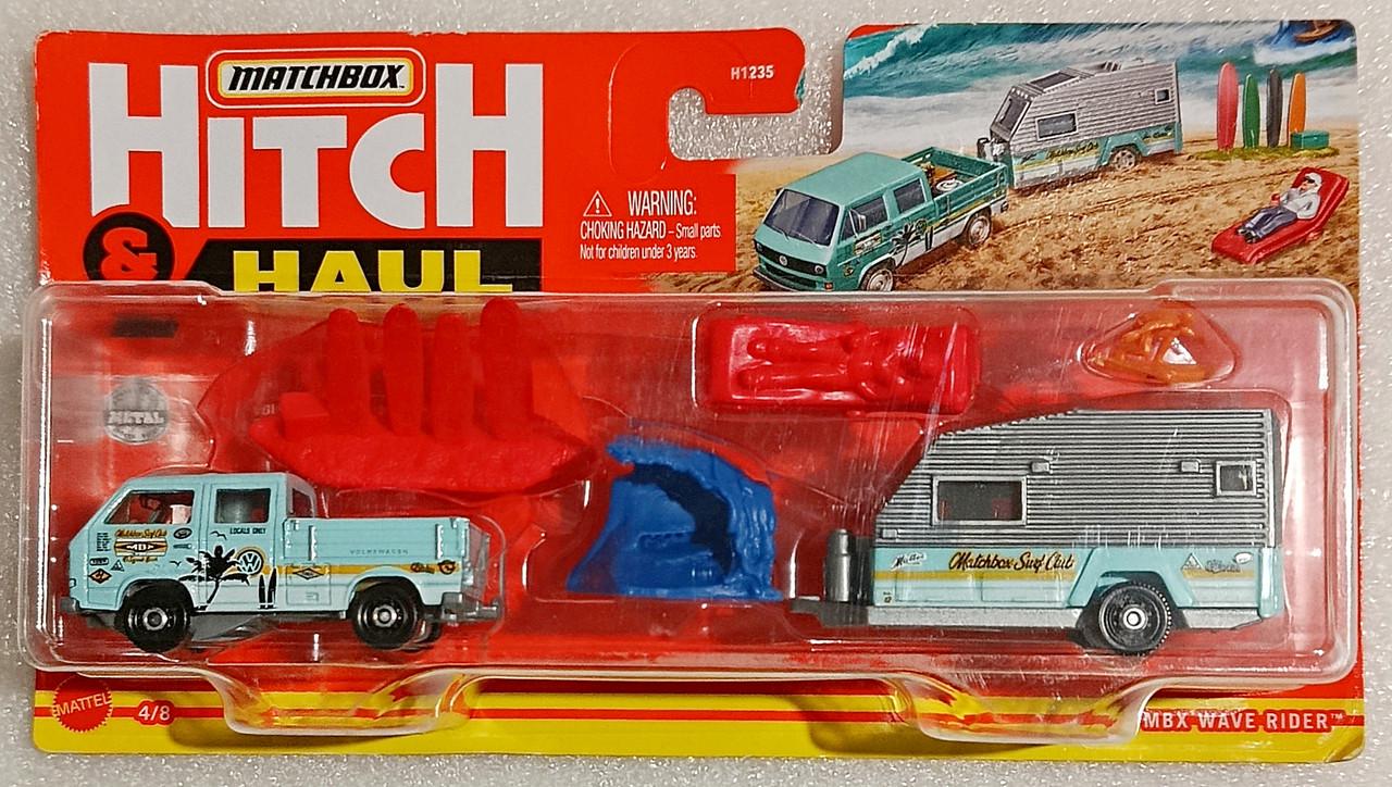Набор игрушечных машинок Matchbox Volkswagen Transporter Cab & Travel Trailer II 2021 MBX Wave Rider Dig 4/8 Hitch & Haul (GWM60) - фото 3 Набор игрушечных машинок Matchbox Volkswagen Transporter Cab & Travel Trailer II 2021 MBX Wave Rider Dig 4/8 Hitch & Haul (GWM60) - фото 3