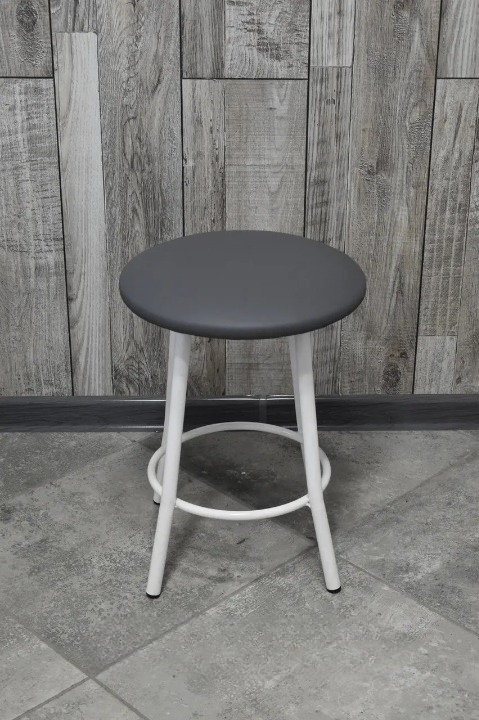 Табурет кухонний Муза металевий з м'яким сидінням 30х45 см Сірий/Білий (28373757)