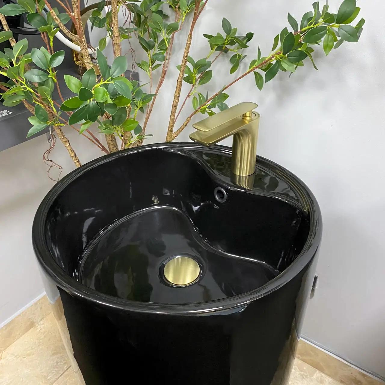 Умивальник підлоговий VBI Agriento круглий 450x450 мм Чорний глянцевий (RM-VBI-019005) - фото 5 Умивальник підлоговий VBI Agriento круглий 450x450 мм Чорний глянцевий (RM-VBI-019005) - фото 5