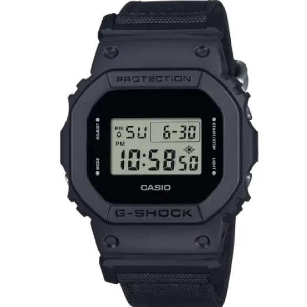 Годинник чоловічий Casio DW-5600BCE-1E