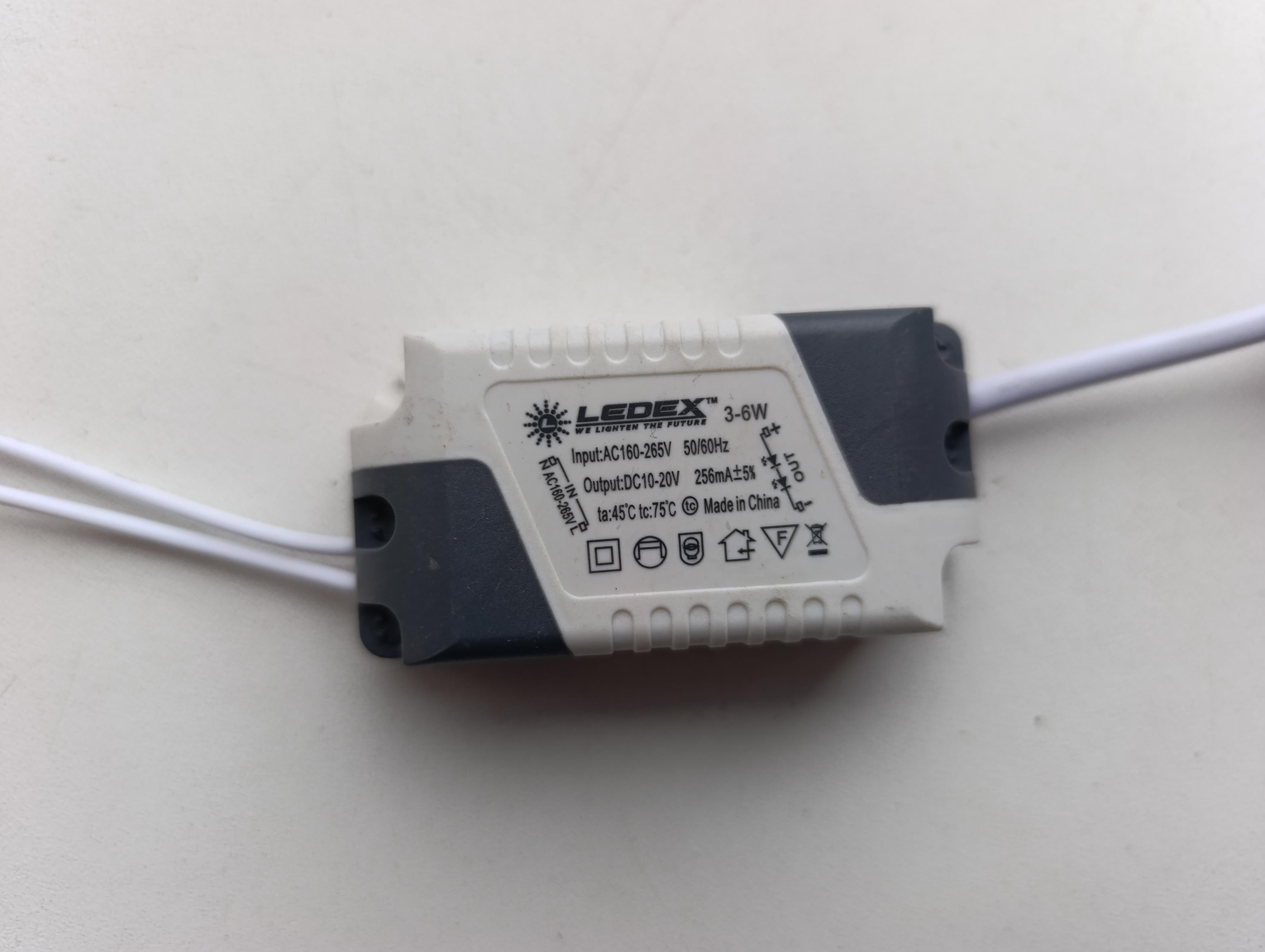 Блок живлення для світлодіодного світильника 3-6 Вт (101866)