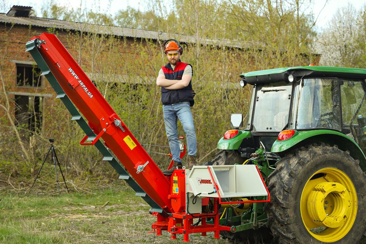 Подрібнювач гілок Arpal на дрова до трактора (АМ-120ТР-К) - фото 13 Подрібнювач гілок Arpal на дрова до трактора (АМ-120ТР-К) - фото 13