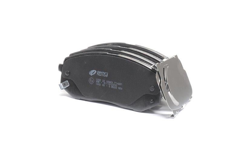 Тормозные колодки дисковые REMSA Hyundai i40 2011- передние (1302.22)