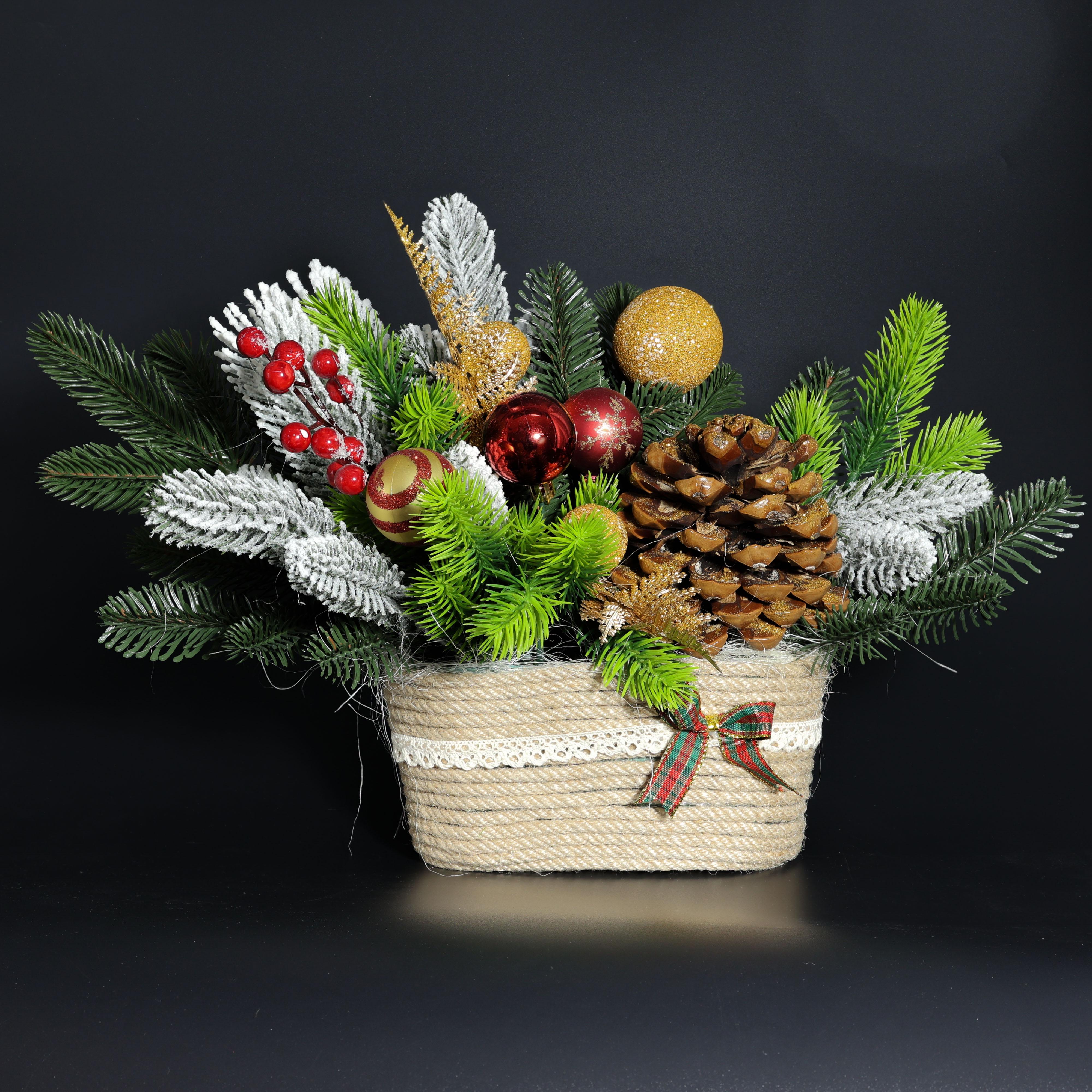 Украшение для стола GALADECOR с XL шишкой с заснеженной хвоей и игрушками 25х35 см - фото 5 Украшение для стола GALADECOR с XL шишкой с заснеженной хвоей и игрушками 25х35 см - фото 5
