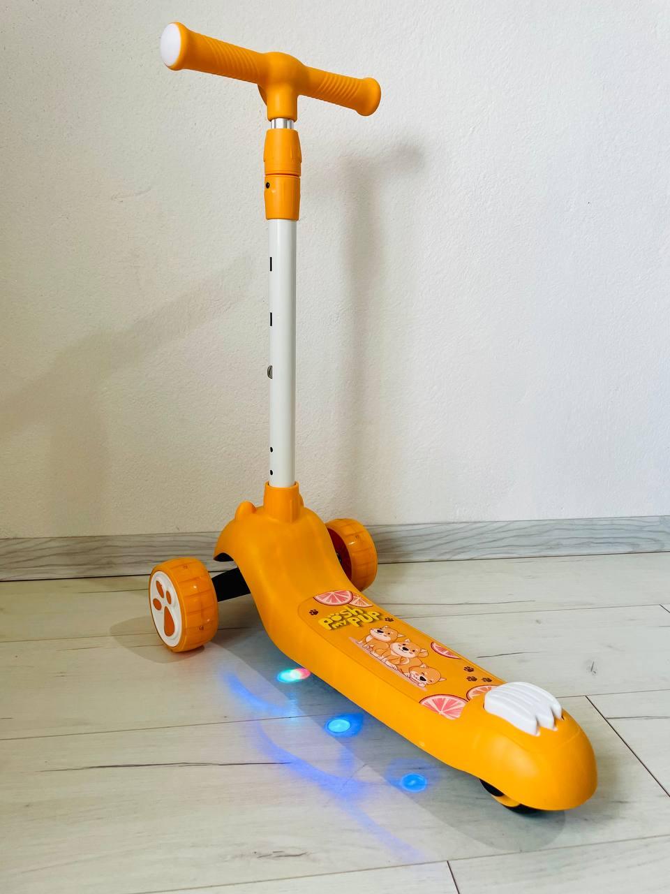 Самокат триколісний Skyper DS-20745 зі світлом музикою та підсвічуванням 109х44 мм - фото 2 Самокат триколісний Skyper DS-20745 зі світлом музикою та підсвічуванням 109х44 мм - фото 2