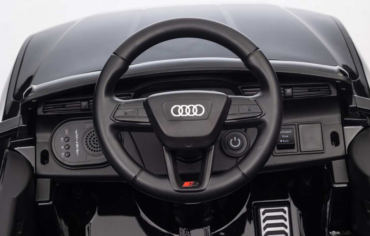 Електромобіль дитячий AUDI SQ8 4x4 12В PlayHouse Червоний - фото 3 Електромобіль дитячий AUDI SQ8 4x4 12В PlayHouse Червоний - фото 3