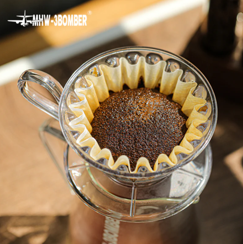 Фільтри паперові V60 для пуровера MHW-3BOMBER Cake Shaped Wave 155 на 1-2 персони 50 шт. (FP5457) - фото 3 Фільтри паперові V60 для пуровера MHW-3BOMBER Cake Shaped Wave 155 на 1-2 персони 50 шт. (FP5457) - фото 3