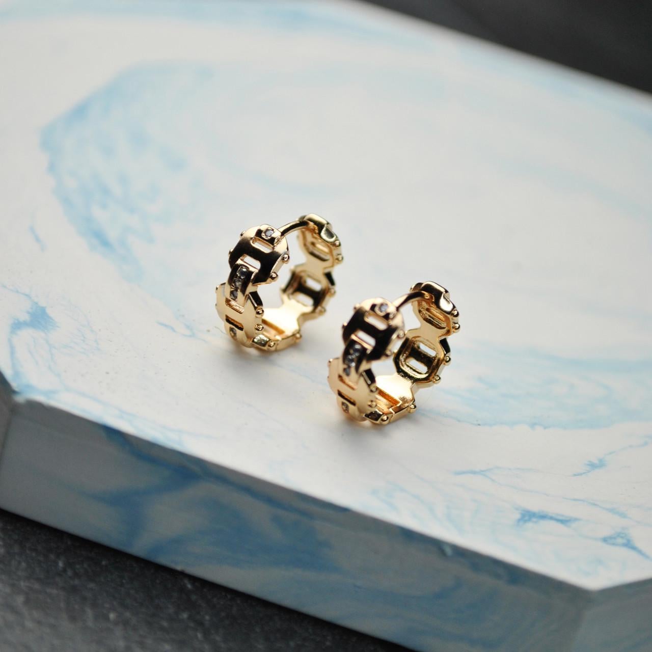 Серьги-кольца с узором и цирконием медицинская сталь позолота (x046-2)