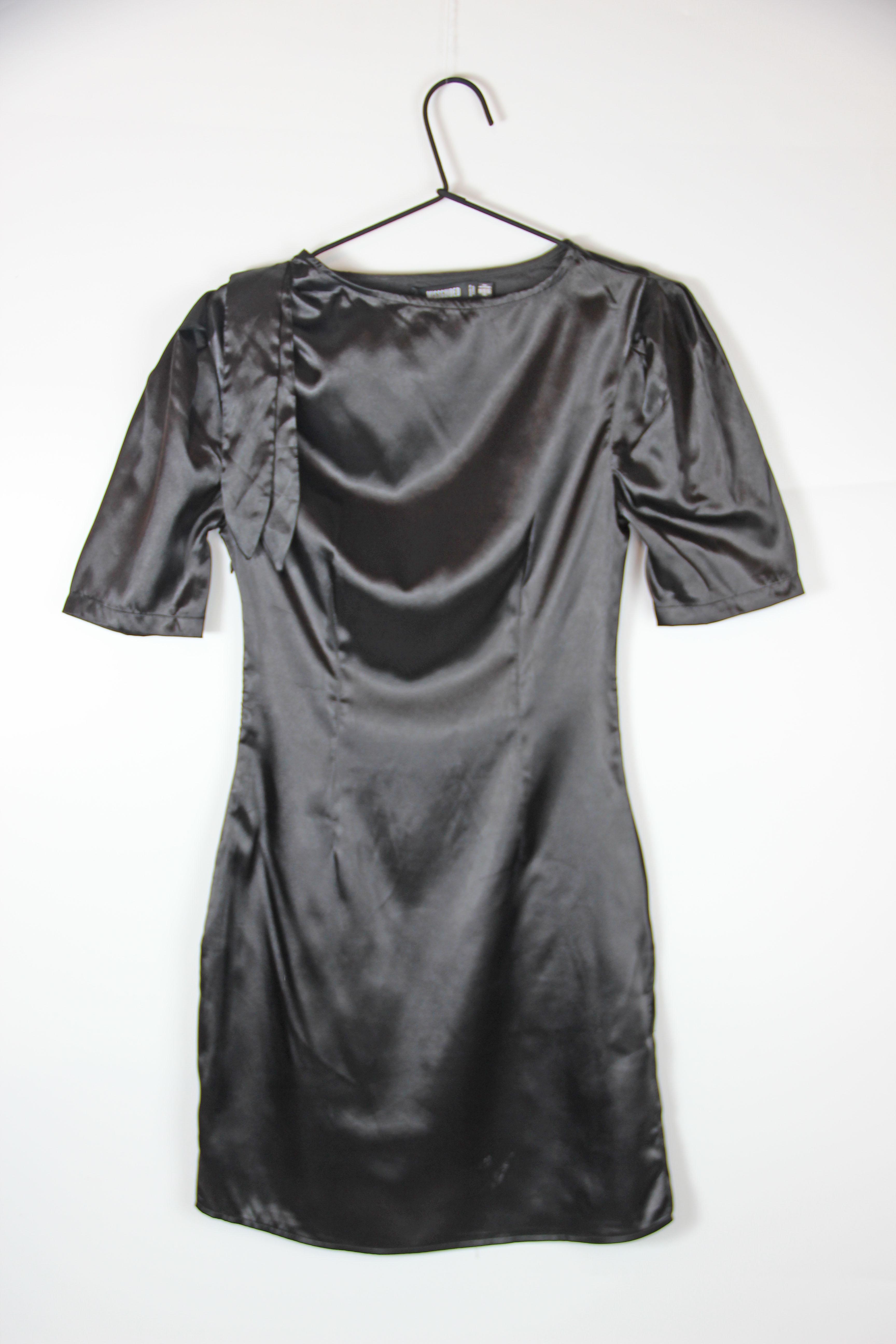 Платье Missguided DE932940 р. 32 Черный