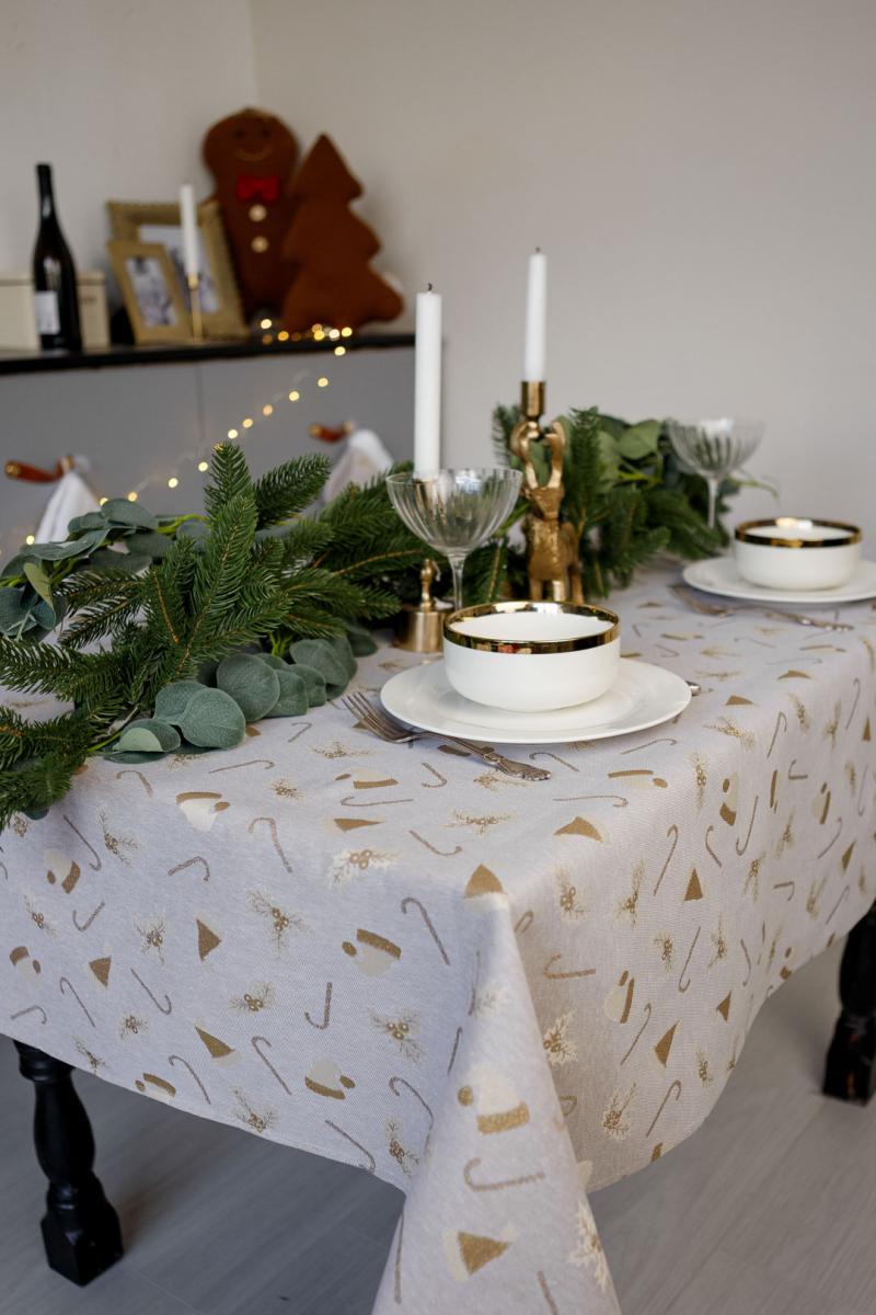 Скатертина Шапочки 136х136 см Бежевий (036549)