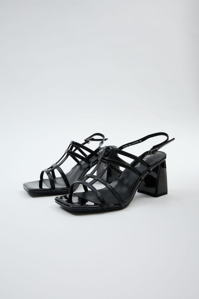 Босоніжки жіночі Fabio Monelli на підборах р. 37 Чорний (193495) - фото 4 Босоніжки жіночі Fabio Monelli на підборах р. 37 Чорний (193495) - фото 4