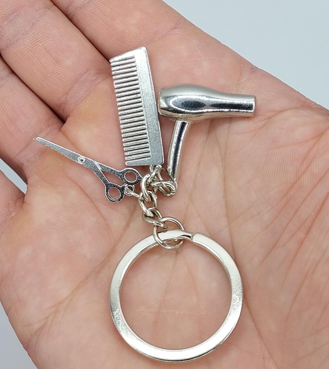 Брелок набір перукаря ДенІС professional ножиці/гребінець/фен Сріблястий (1453071751) - фото 2 Брелок набір перукаря ДенІС professional ножиці/гребінець/фен Сріблястий (1453071751) - фото 2