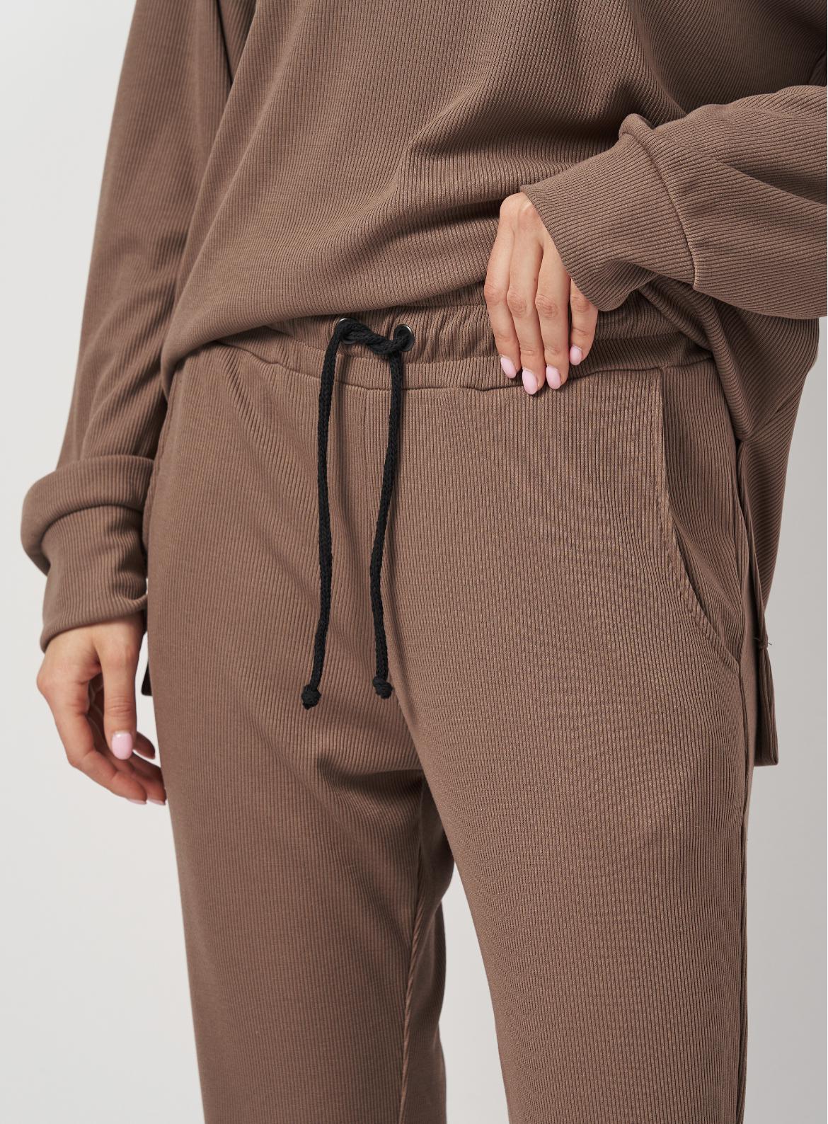 Костюм в рубчик женский Мари р. 50 Коричневый (2285640809) - фото 5 Костюм в рубчик женский Мари р. 50 Коричневый (2285640809) - фото 5