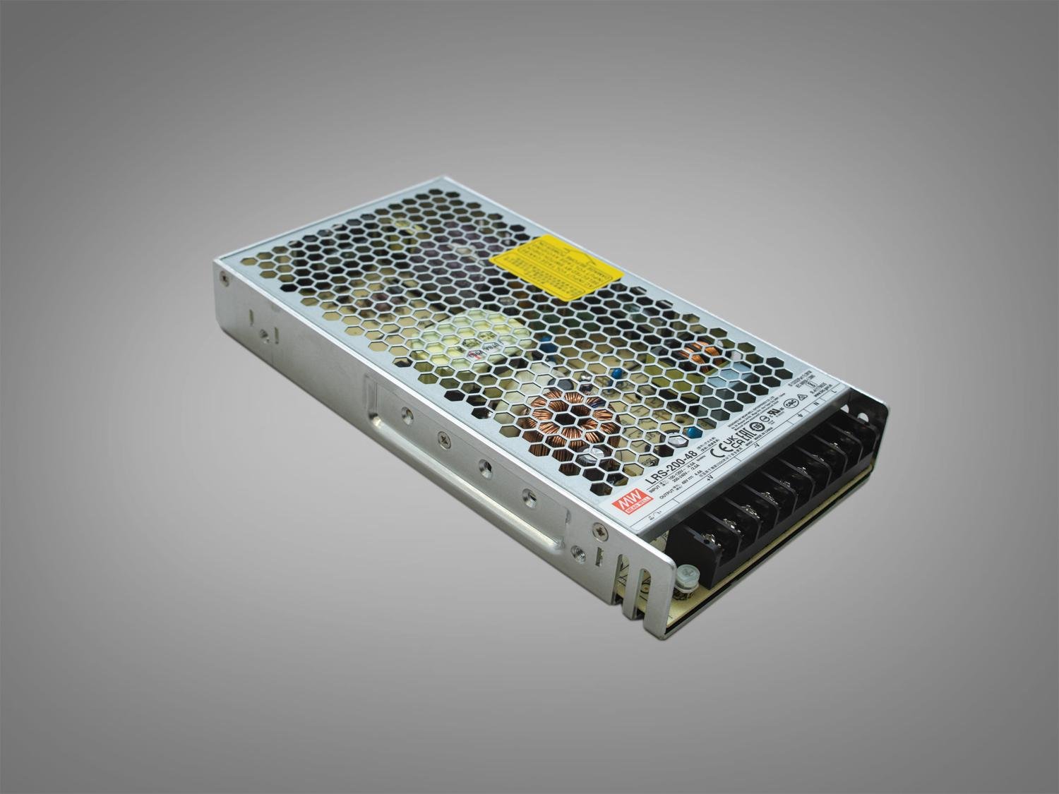 Блок питания для магнитной трековой системы 200 Вт скрытого монтажа (QY-LRS-200W-48)