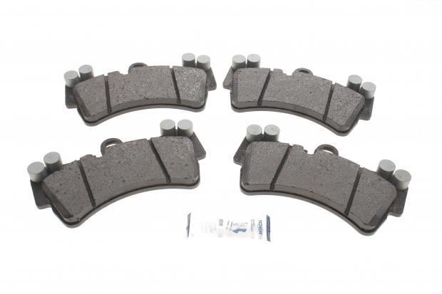 Тормозные колодки передние ICER для Audi Q7 06-15/Porsche Cayenne/VW Touareg 02-10 (181595) Тормозные колодки передние ICER для Audi Q7 06-15/Porsche Cayenne/VW Touareg 02-10 (181595)