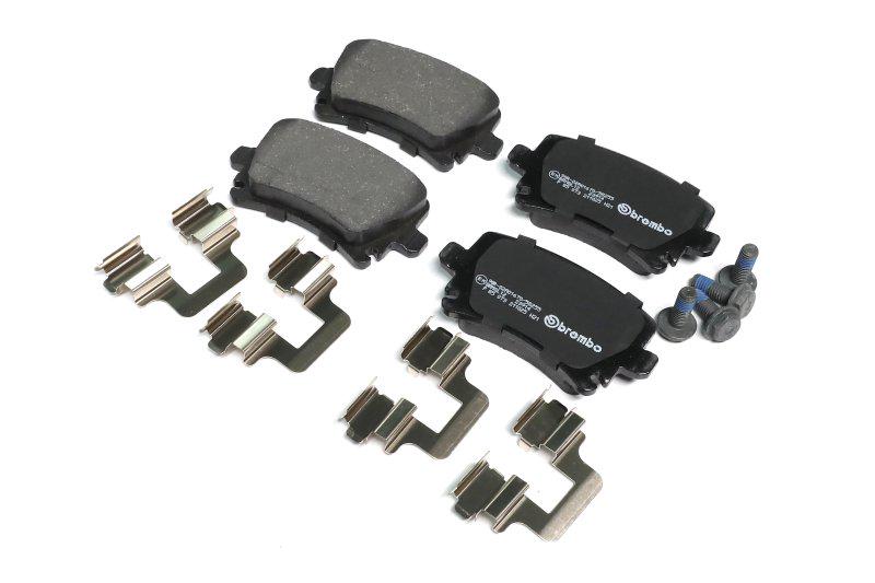 Колодки гальмівні дискові Audi A4 Seat Skoda Volkswagen задні (P 85 073 BREMBO)