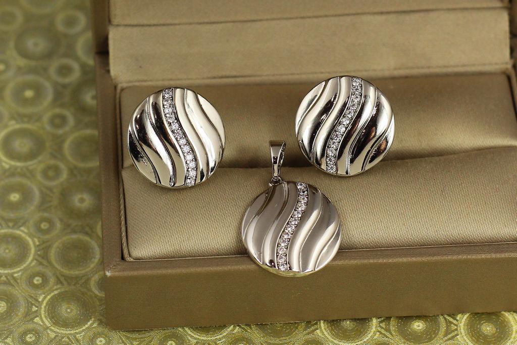 Набор Xuping Jewelry Амплитуда Серебристый (34838841) Набор Xuping Jewelry Амплитуда Серебристый (34838841)
