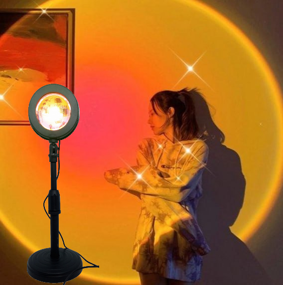 Светильник проекционный Sunset lamp А8 с эффектом рассвета и заката с пультом USB и 4 режимами освещения - фото 4 Светильник проекционный Sunset lamp А8 с эффектом рассвета и заката с пультом USB и 4 режимами освещения - фото 4