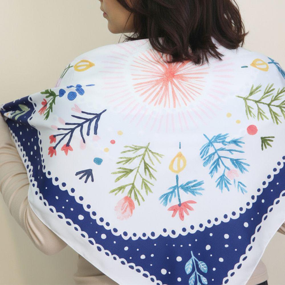 Платок шелковый Presentville Армани с принтом Гармония красоты 68х68 см (HUST_26NY004)