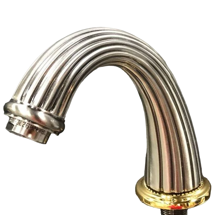 Смеситель для умывальника Dornbracht Jado на 3 отверстия с донным клапаном Хром/Золотой (D VEK 910047)