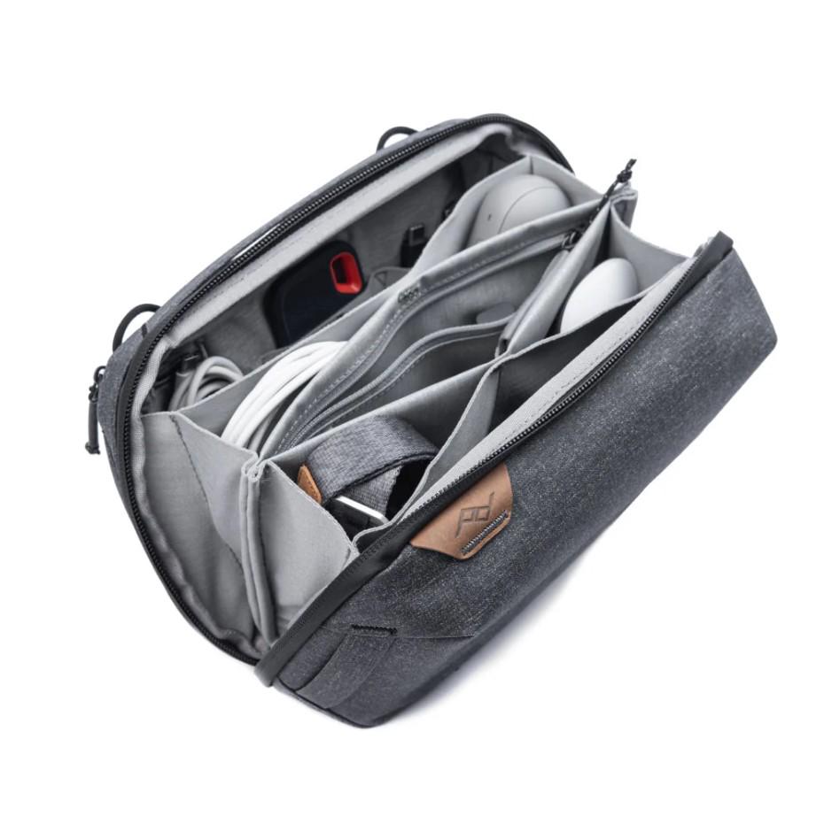 Сумка Peak Design Tech Pouch Charcoal (BTP-CH-3) - фото 3