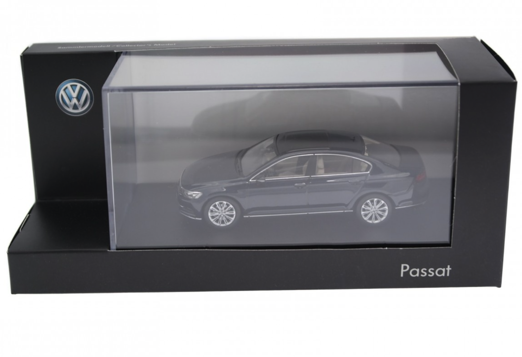 Модель автомобиля 1:43 Volkswagen Passat B8 Saloon Night Blue Metallic (3G5099300F5F) - фото 3