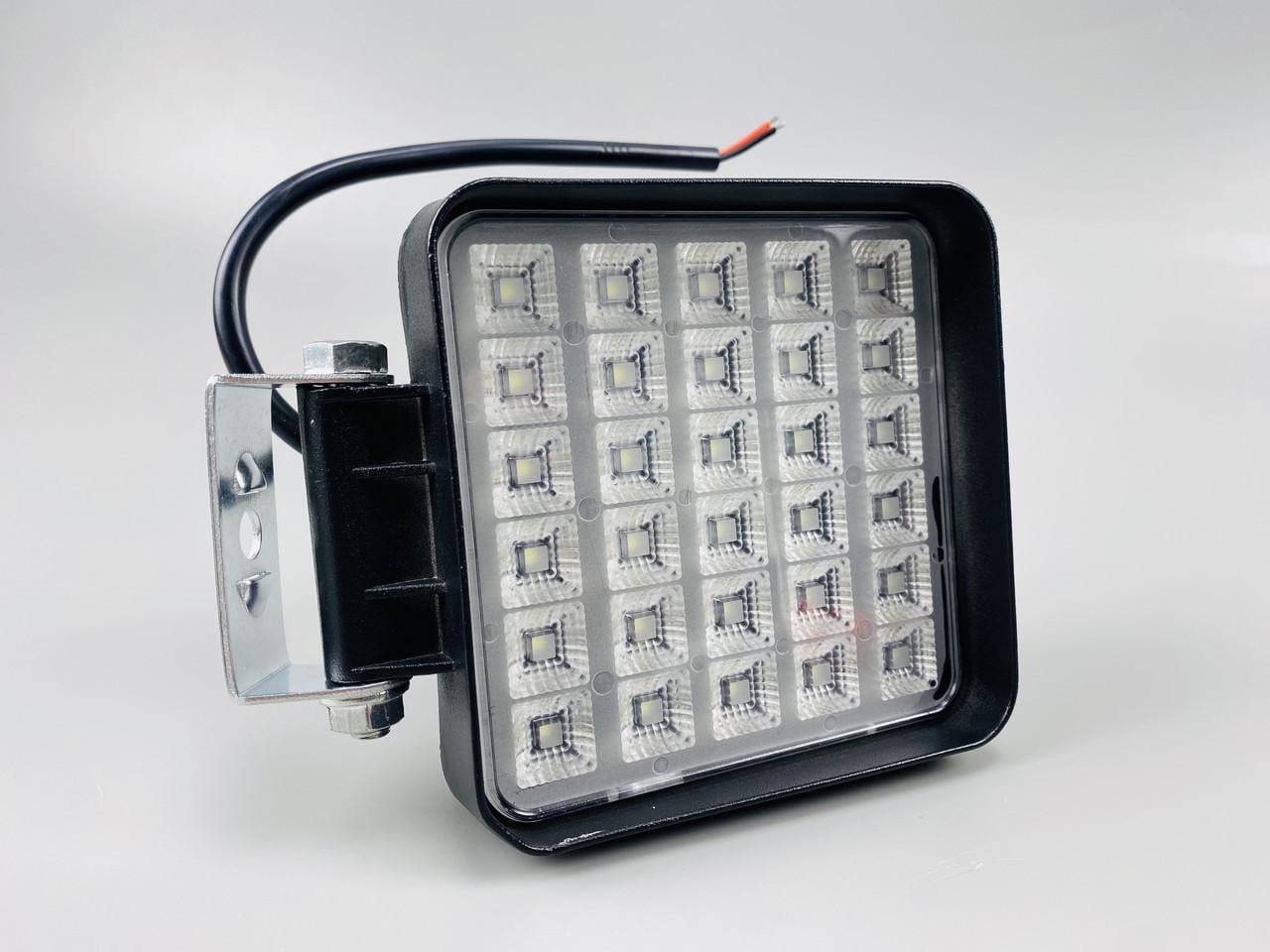 Фара светодиодная рабочая внедорожника квадратная рабочая 90W 30 ламп