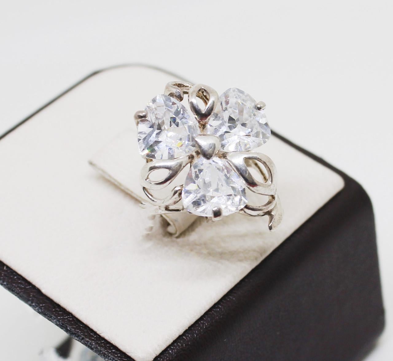 Кольцо серебряное Барвинок с кубическим цирконием р. 16,5 3,64 г (1649854515)