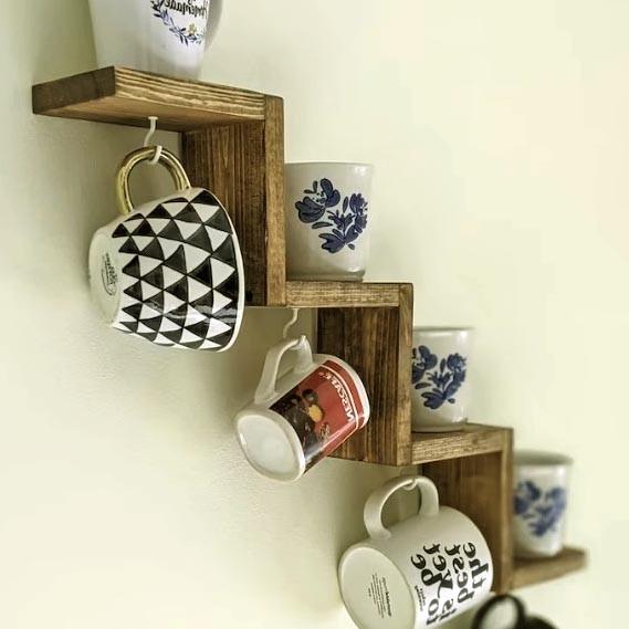 Полка для кружек из дерева Лерани Мускат (СДК-003307)