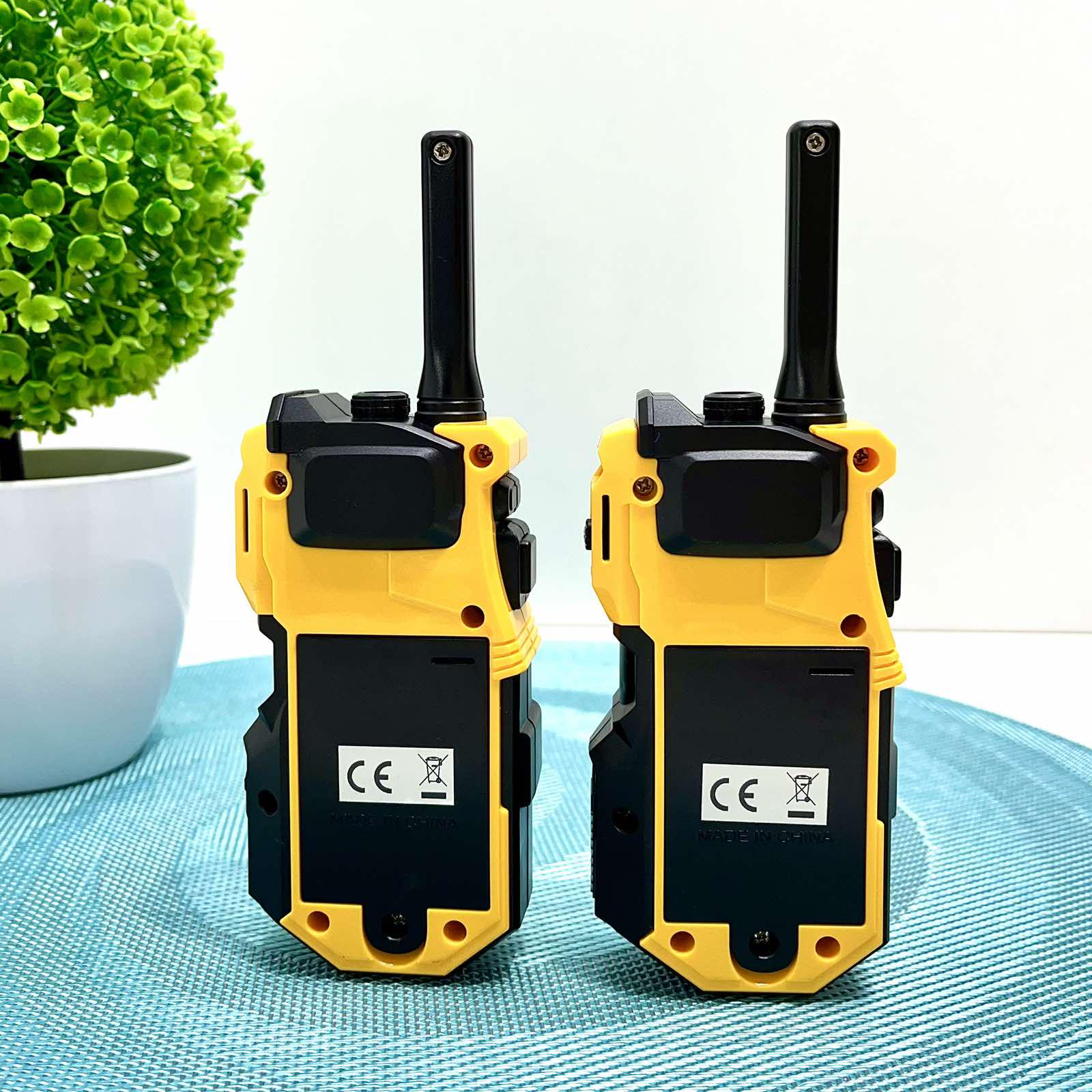 Ігровий набір рацій LING YUN ZHI звук/світло на батарейках 16 см 2 шт. Чорно-жовтий (LZ079) - фото 6 Ігровий набір рацій LING YUN ZHI звук/світло на батарейках 16 см 2 шт. Чорно-жовтий (LZ079) - фото 6
