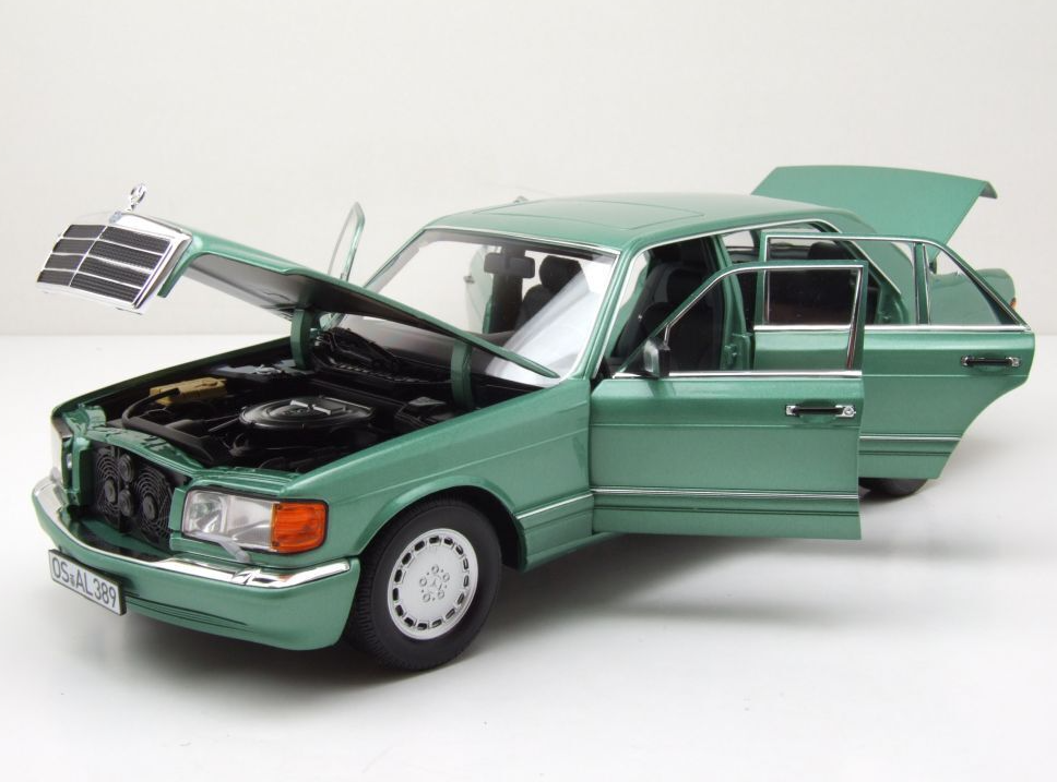 Модель автомобиля Norev 1:18 Mercedes-Benz 560 SEL W126 1985-1991 Light Green (183469) - фото 5 Модель автомобиля Norev 1:18 Mercedes-Benz 560 SEL W126 1985-1991 Light Green (183469) - фото 5