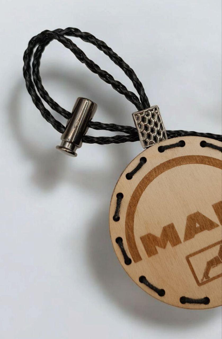 Ароматизатор для авто Man многоразовый из дерева/войлока и аромапарфюм 10 мл (112) - фото 3