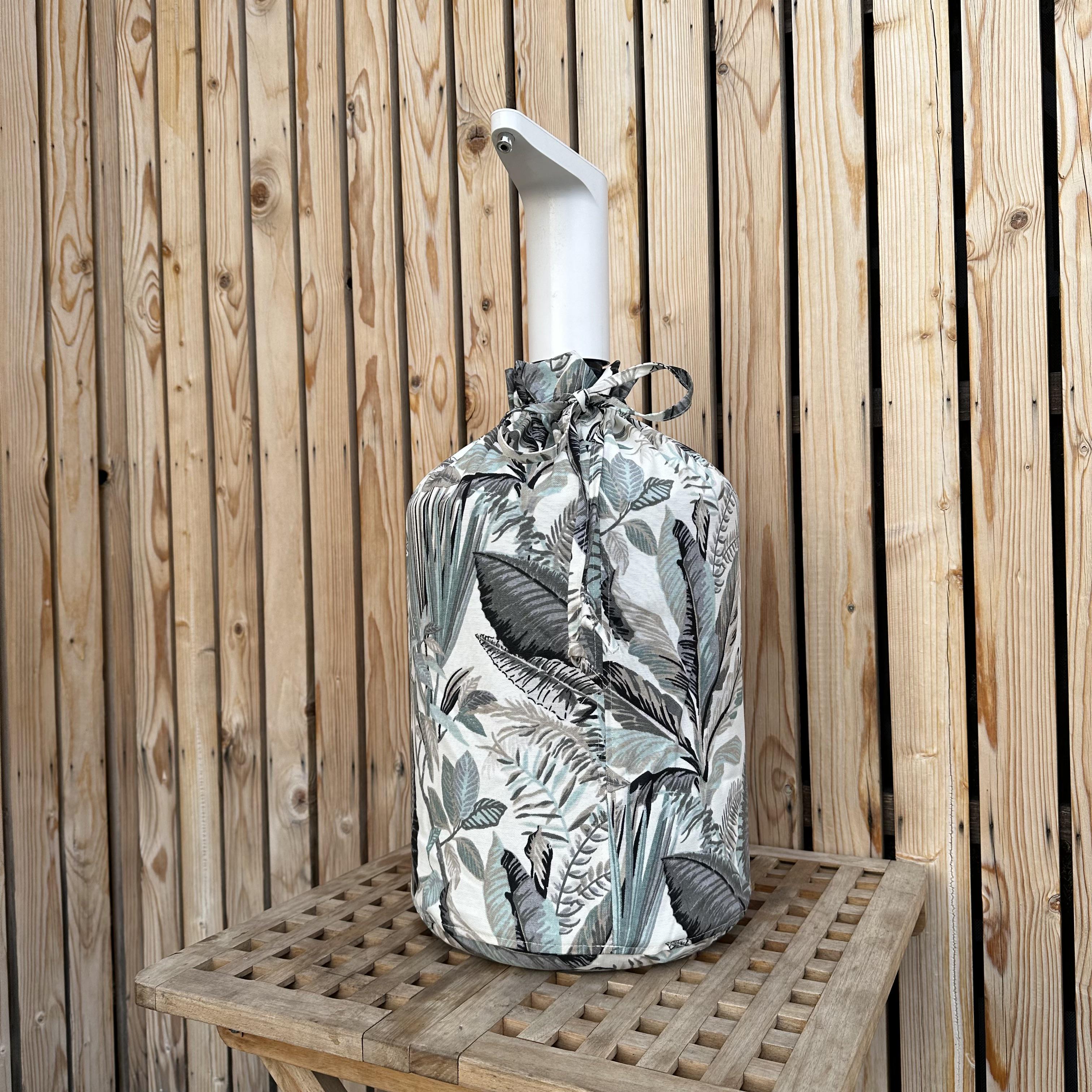 Чохол текстильний з тефлоном на пластиковий бутль 19 л зимові квіти Чохол текстильний з тефлоном на пластиковий бутль 19 л зимові квіти