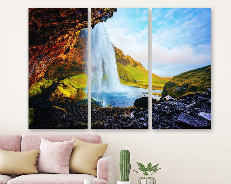 Модульна картина KIL Art Водоспад на тлі зелені на полотні із трьох частин 156x100 см (M3_XL_622)