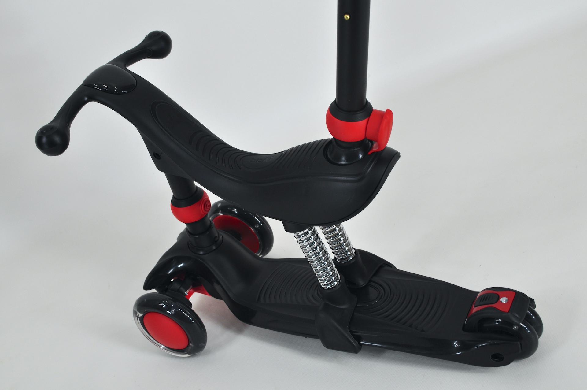 Самокат біговел Maraton Credo 3в1 дитячий триколісний з сидінням та батьківською ручкою Чорний - фото 15 Самокат біговел Maraton Credo 3в1 дитячий триколісний з сидінням та батьківською ручкою Чорний - фото 15