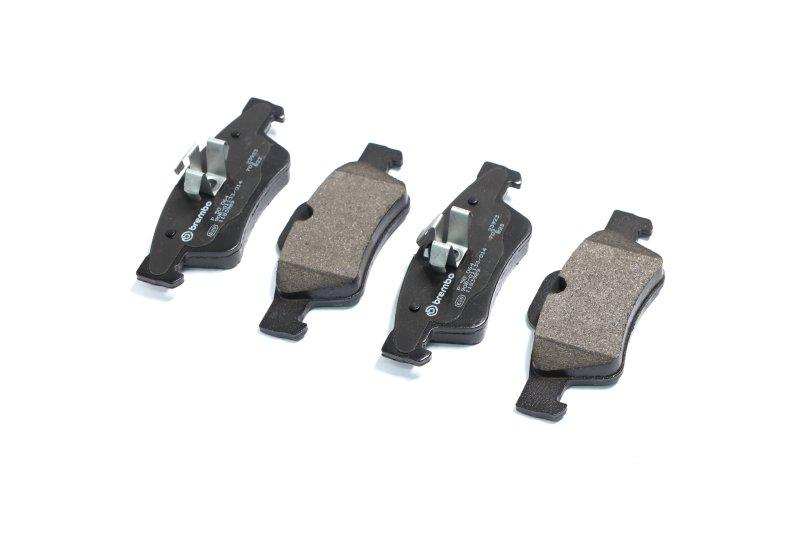 Гальмівні колодки дискові BREMBO Mercedes GL-Class задні (P50064)