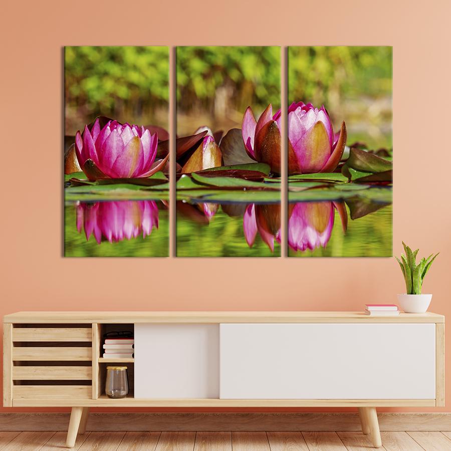 Картина на холсте триптих Восхитительные цветы лотоса 156x100 см (1014-31)