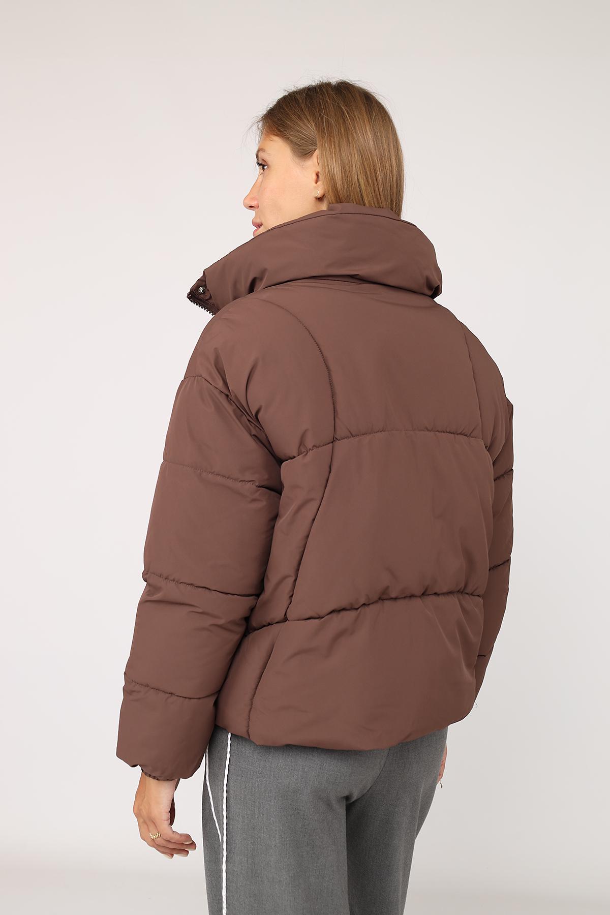 Куртка жіноча ЦБ-00277858 р. 52 Коричневий (28422291) - фото 3 Куртка жіноча ЦБ-00277858 р. 52 Коричневий (28422291) - фото 3